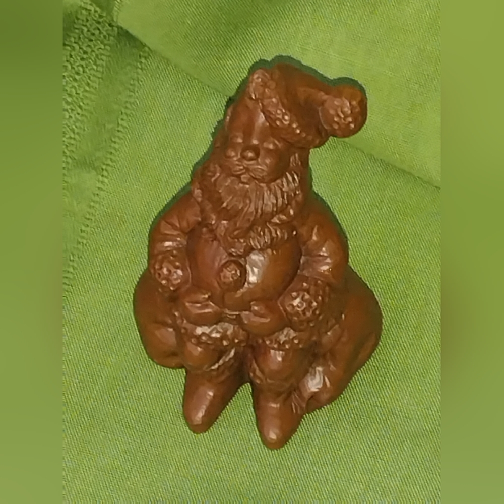 Vintage Red Mill Mfg Carved Pecan Shell Santa Claus Decoration Collectible